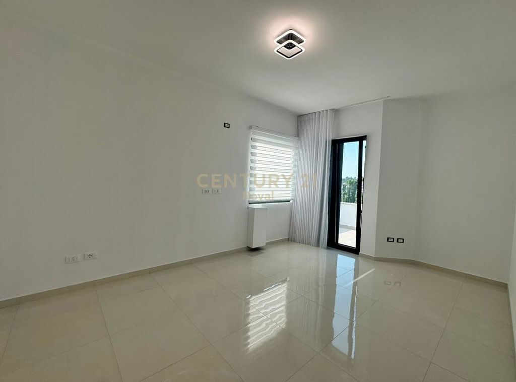 Affittasi appartamento 2+1 al secondo piano di una villa nuova a Sauk te Ri!