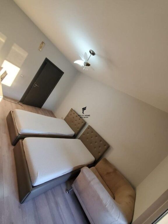APARTAMENT ME QERA 2+1 PAZARI I RI 60.000 LEKE FH-84421