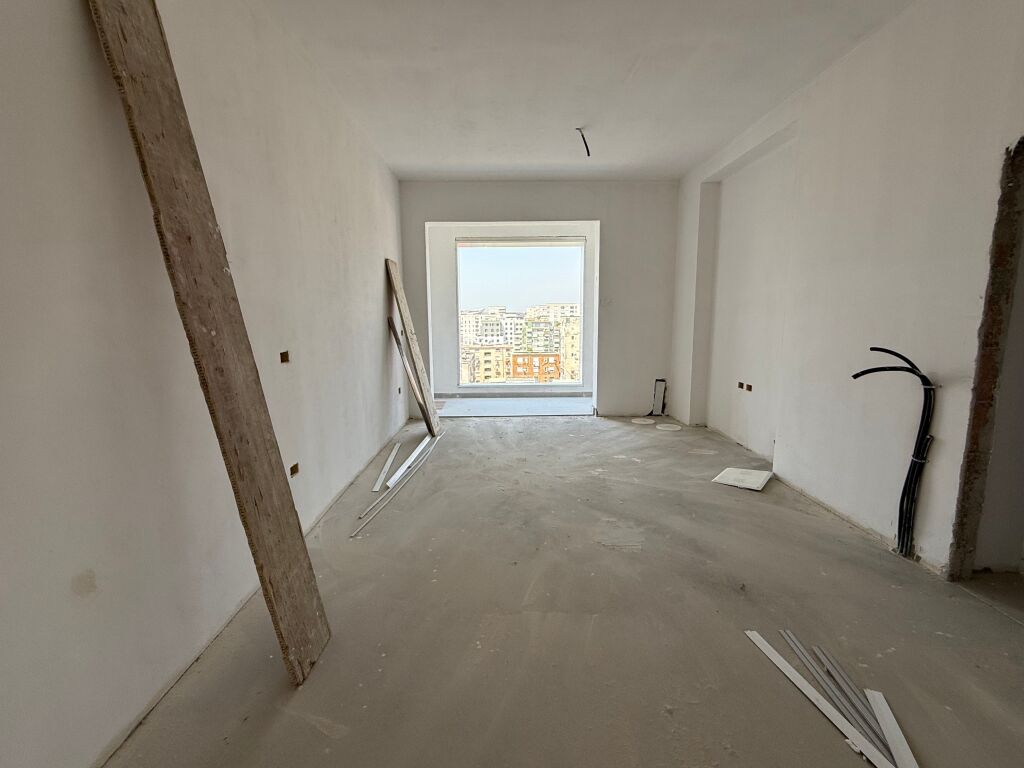 Shitet apartament 1+1 tek Arlis Square 21