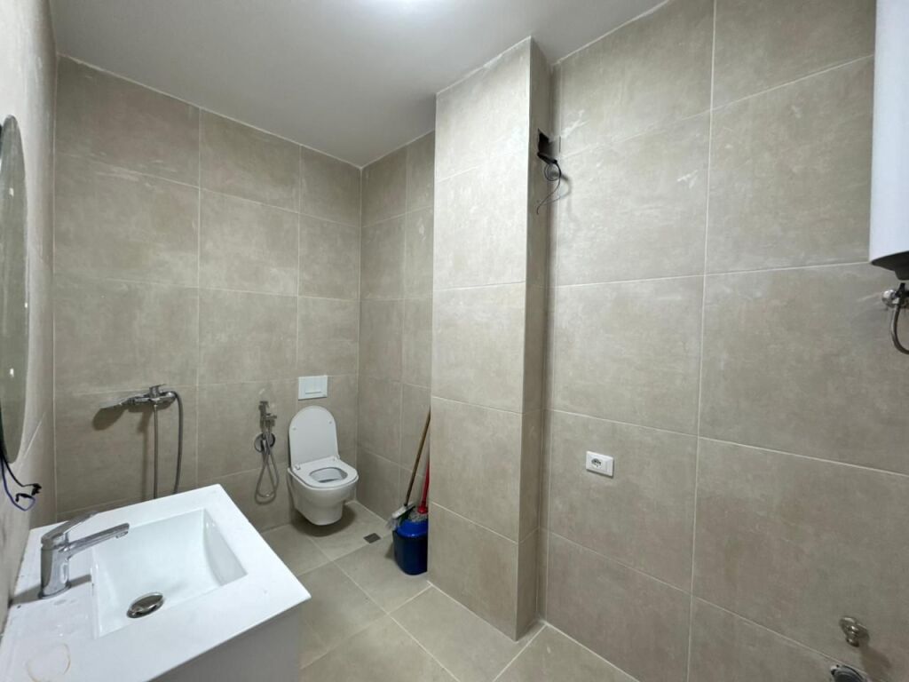 Apartament 2+1 per shitje tek Rruga e Elbasanit