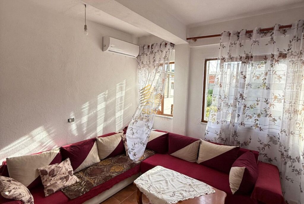 Rent, Private Entrance 2+1, 5 May, 40,000 Lek/month