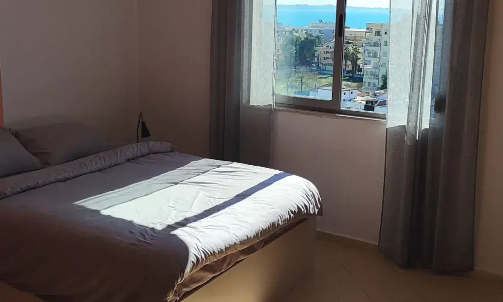 VENDESI APPARTAMENTO 2+1 CON VISTA MARE SPIAGGIA DURRES