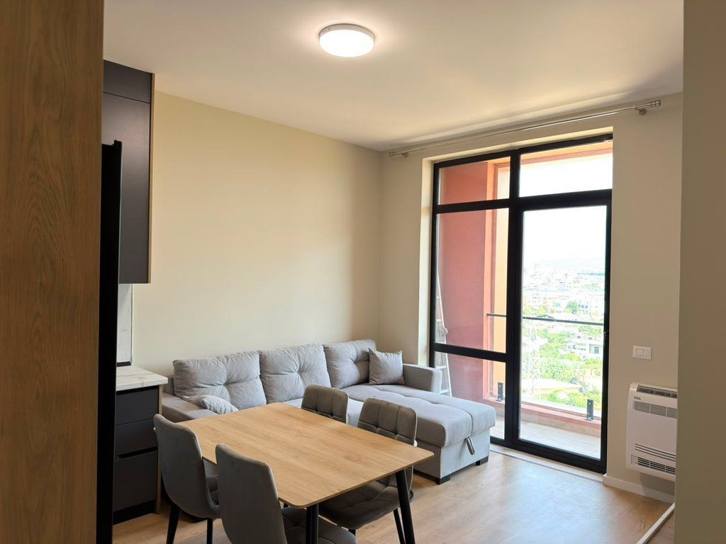 Affittasi appartamento 2+1 in Bulevardin e Ri!
