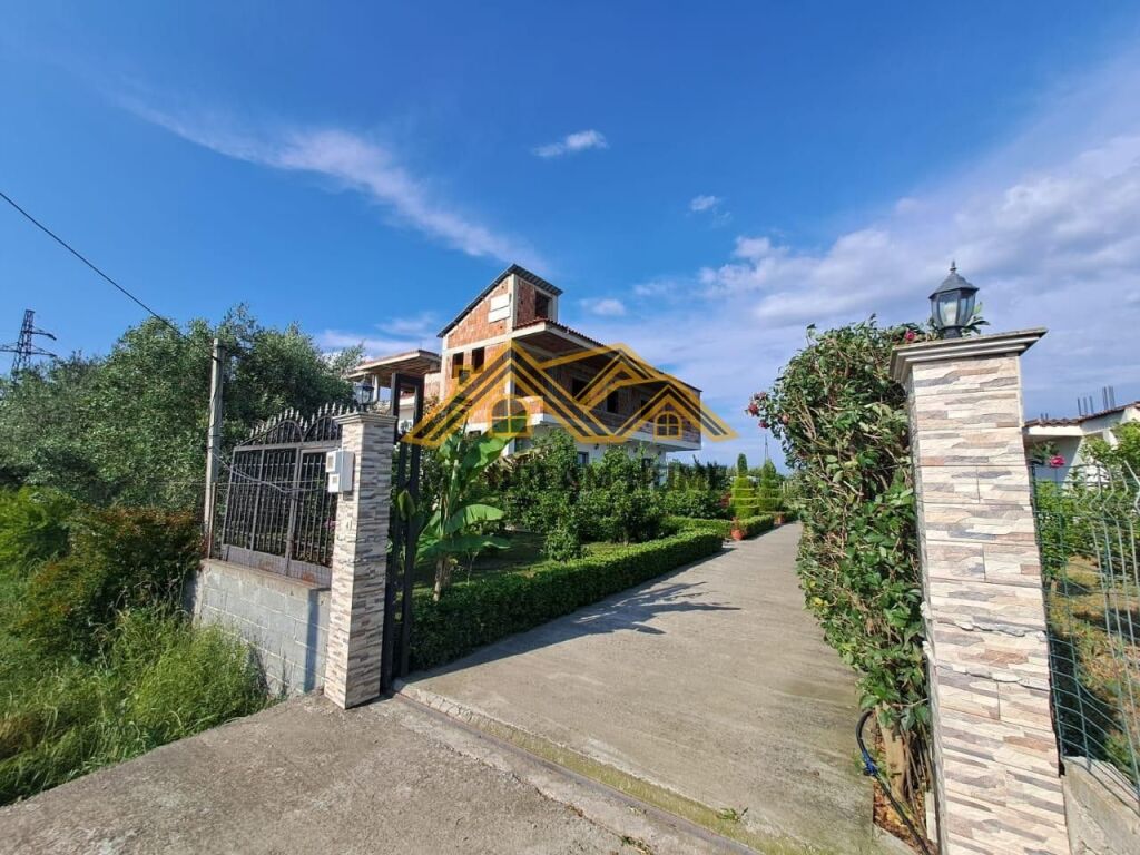 Private House 2 floors + 2200 m Land !!!