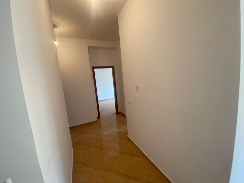 Apartament 2+1+2 Bosh Ne Astir !