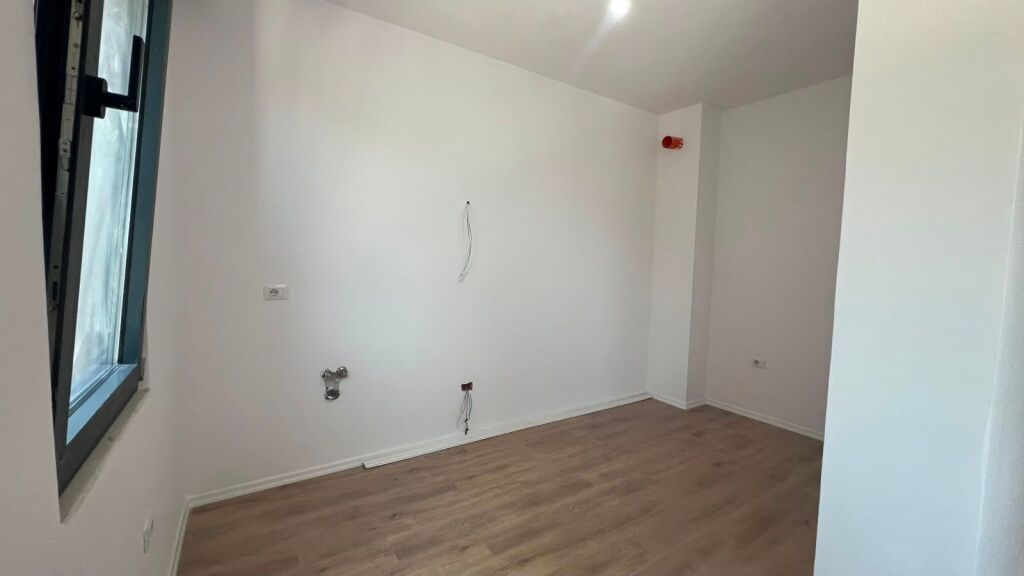 ✨ Apartament 2+1 për shitje | Rruga e Elbasanit – Kompleksi Xheluks ✨