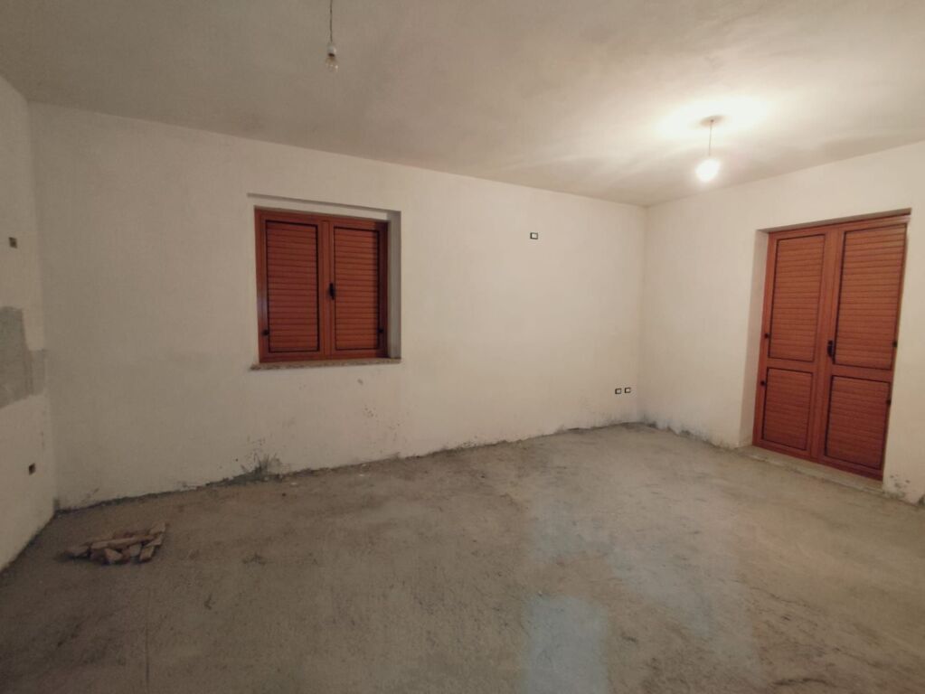 villa for sale in Preze