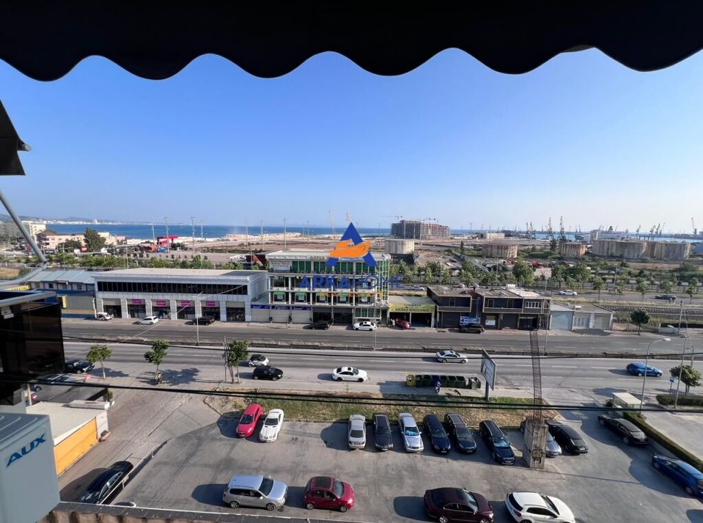 JEPET APARTAMENT 2+1 ME QERA "DURRES" 500 EURO