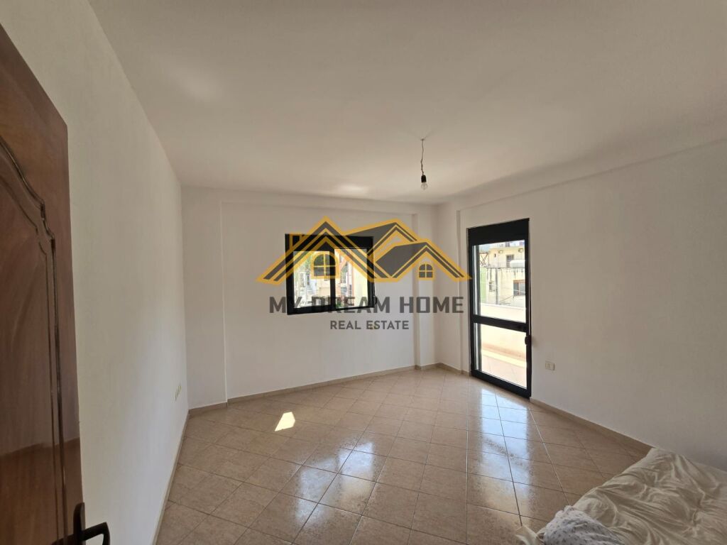 FOR SALE APARTMENT 2+1+ GARAGE IN DURRES BEACH NEAR HOTEL LUBJANA.
