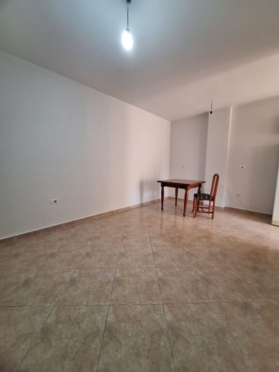 📌 Apartment 2+1 partially furnished ; Rent ; Astir
