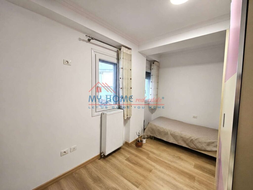 Apartament 2+1+Post Parkimi me qera tek Kopshti Botanik ne Tirane