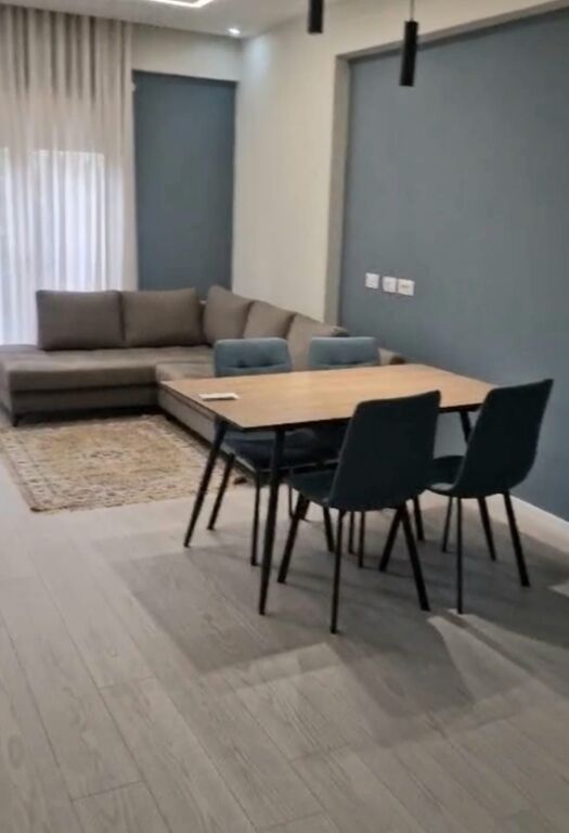 Jepet Me Qera Apartament 1+1+1 Ballkon