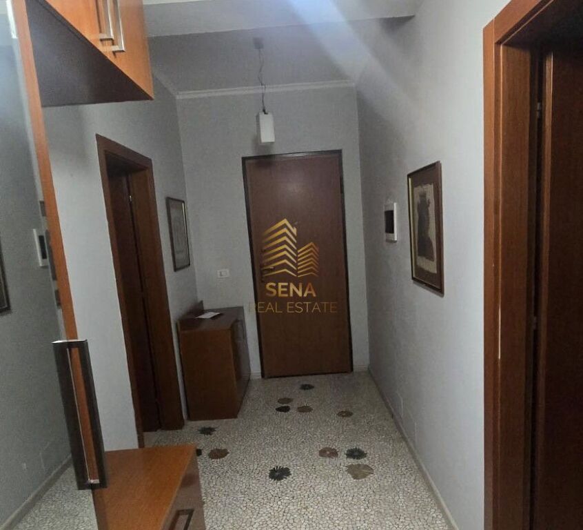 Qira, Apartament 1+1+Blk, Komuna e Parisit, 65.000 Leke/Muaj