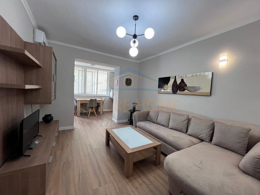 Rent, Apartment 2+1, Blloku, Tirana.