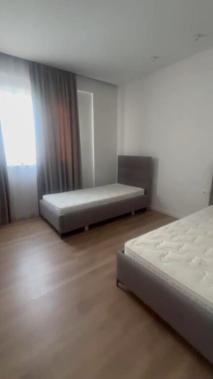 Affitto | Apartament 2 + 1 | Rruga e Kavajës | 1200 €/mese