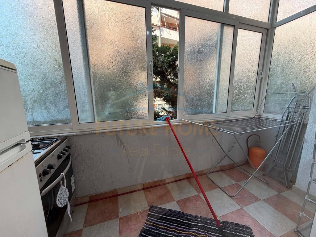 Shitet, Apartament 1+1 + Post Parkimi, Unaza e Re