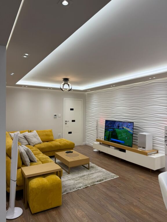 🏡 Shitet Apartament Luksoz 2+1+2 në Laprakë – Blloku Gintash
