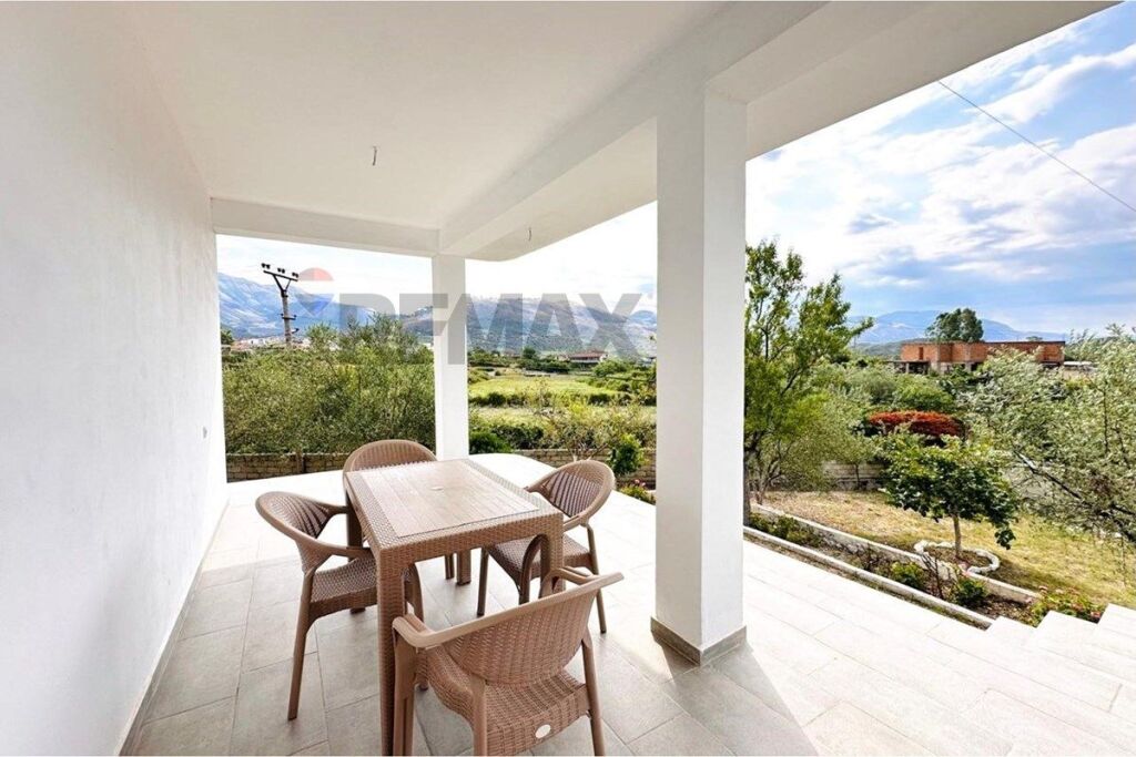 Vila - Për Shitje - Delvinë, Delvinë