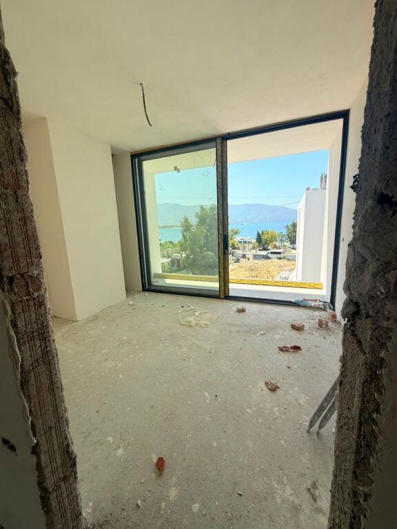 🏖️ Shitet Apartament 1+1 – Radhime