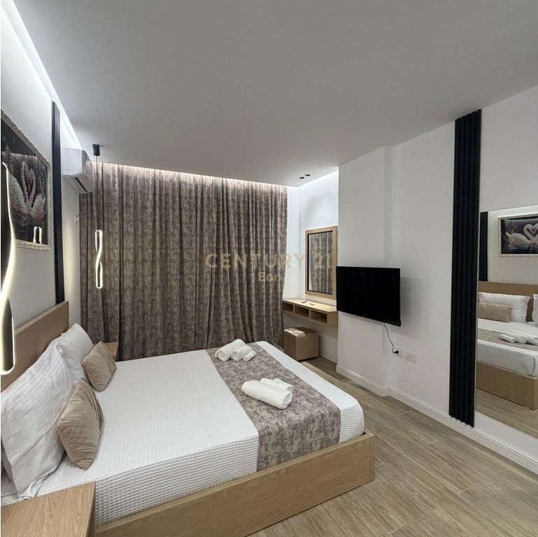 Apartament 1+1 në Malin e Robit, Golem – i ri, i mobiluar dhe gati për banim! 115,000 €