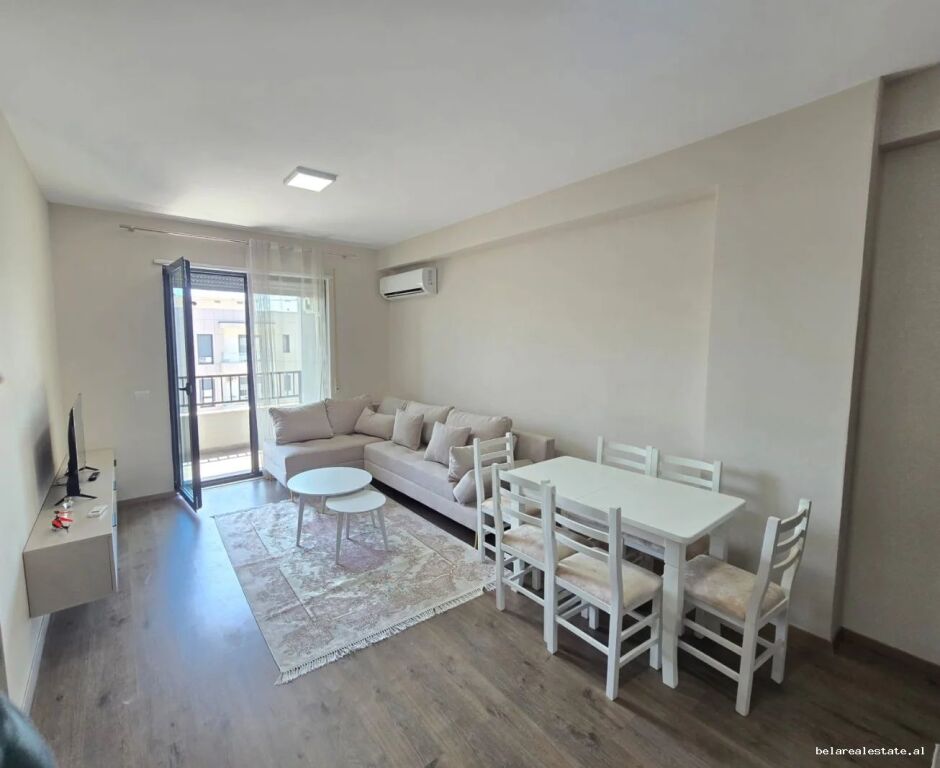 Appartamento In Affitto 2+1+2 A Porcelan (ID B2202000) Tirana.