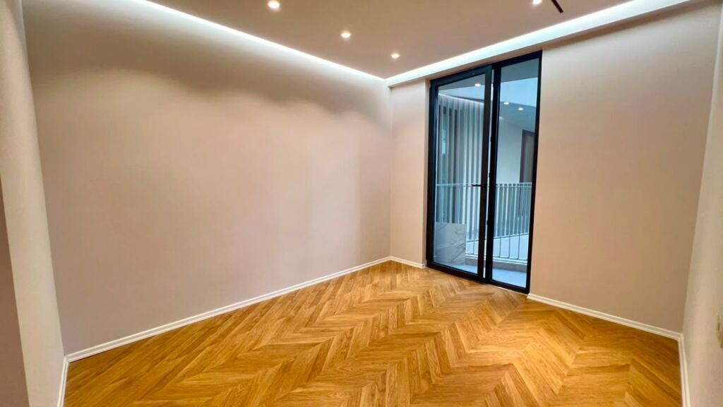 🏢 **OFFICE FOR RENT: 3 Workspaces 📍Golden Tower (Mine Peza – Main Road Frontage) – Building 2026 – 3rd Floor – 116 m² || €1,000/Month**