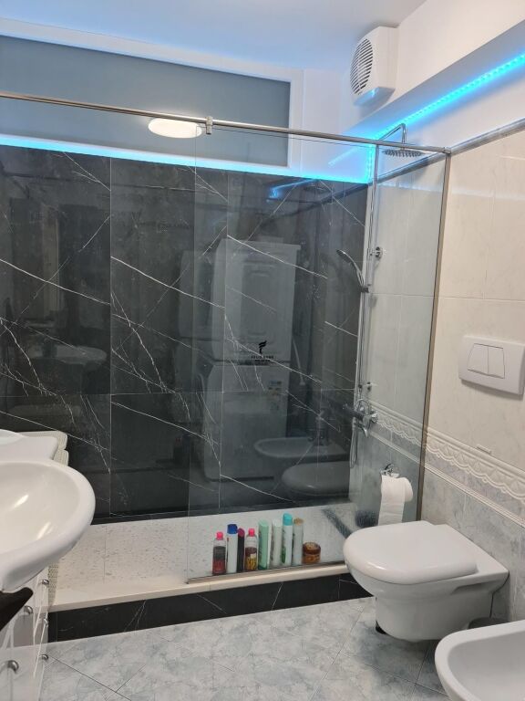 APARTAMENT ME QERA 3+1 BLLOK 75.000 LEKE FH-84671