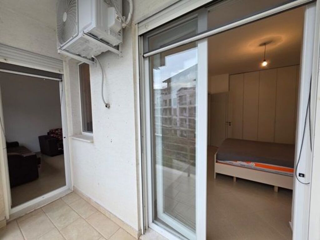 🏖️ SHITET APARTAMENT 1+1 NË SHËNGJIN – AFËR CORAL
