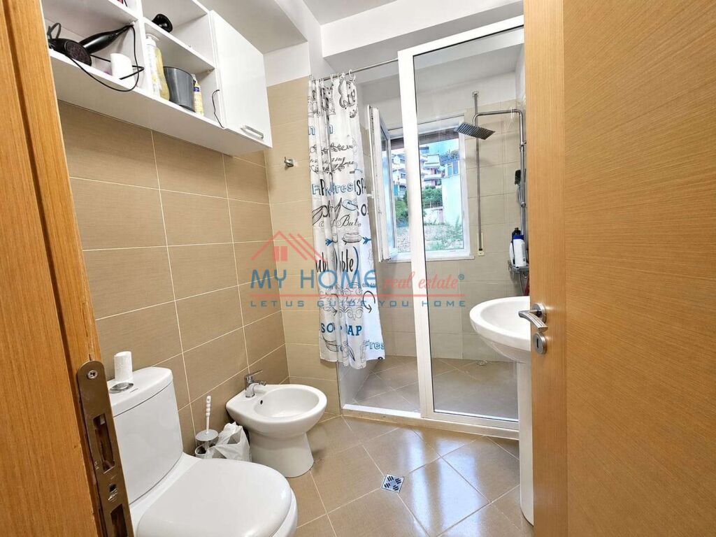Apartament 2+1+Post Parkimi me qera tek Kopshti Botanik ne Tirane