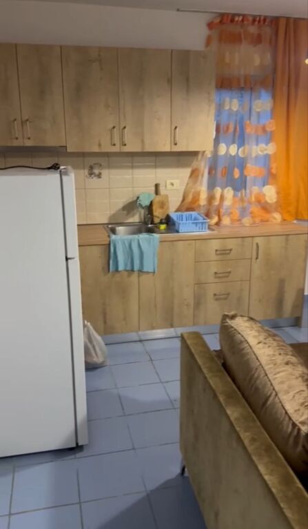 Qera | Vilë 1 + 1 | Ali Demi | 350 €/muaj