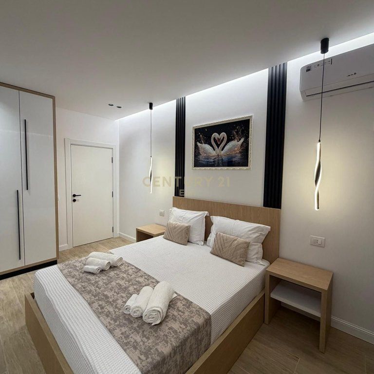 Apartament 1+1 në Malin e Robit, Golem – i ri, i mobiluar dhe gati për banim! 115,000 €