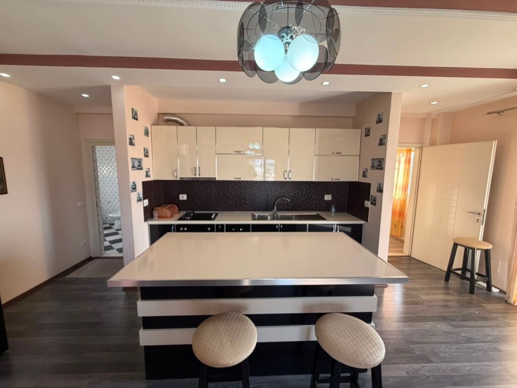 Affitto, Villa 2+1, Via Xhebrahimi, Sauk Vecchio, Tirana(530581008-162)