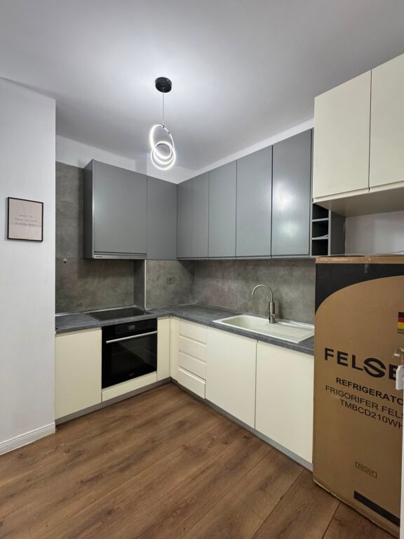 APARTAMENT PER SHITJE 1+1 YZBERISHT