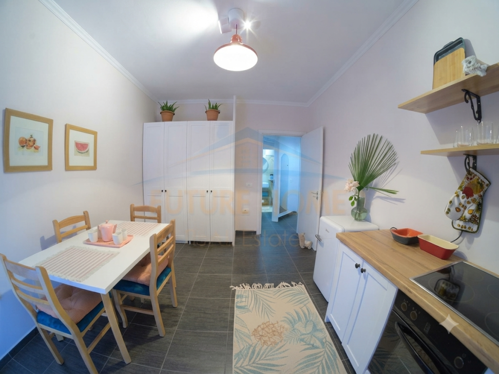 For sale, Apartment 2+1+2, Barrikadave Street, Tirana.