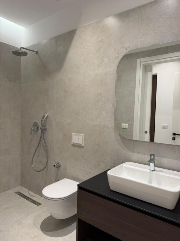 LUXURY APARTMENT FOR RENT AT LION PARK 1