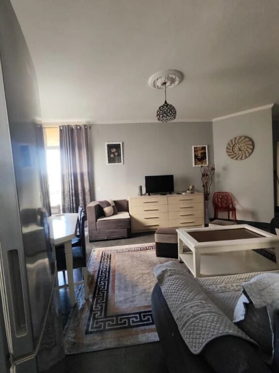 Appartamento 1+1+1 con Balcone in Affitto
