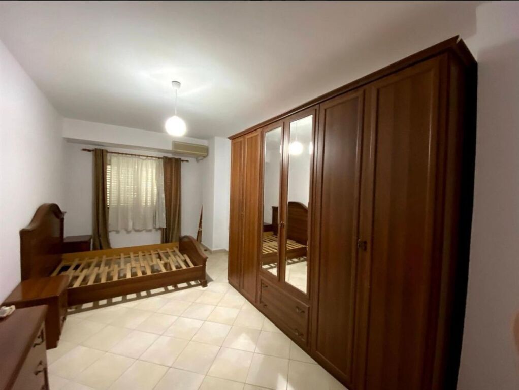 Appartamento in affitto 2+1+balcone, Spar, Yzberisht