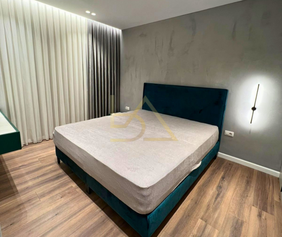 Appartamento 2+1 in Affitto – Ex Campo di Aviazione, vicino a Malbor Cafe, Tirana