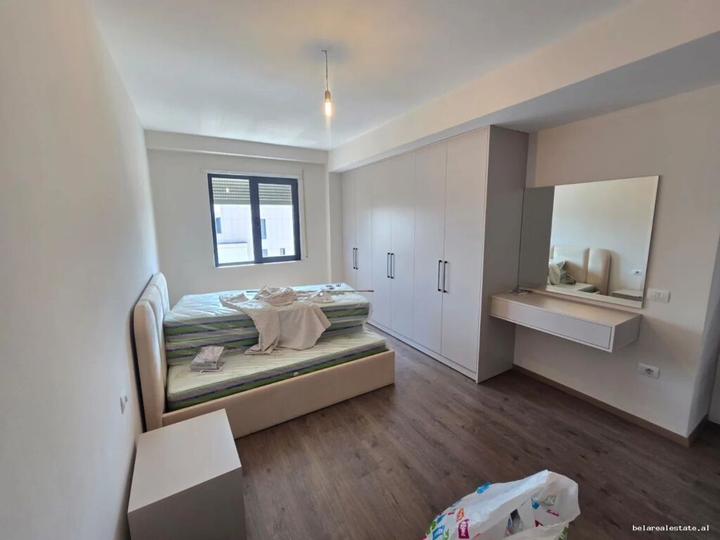 Appartamento In Affitto 2+1+2 A Porcelan (ID B2202000) Tirana.