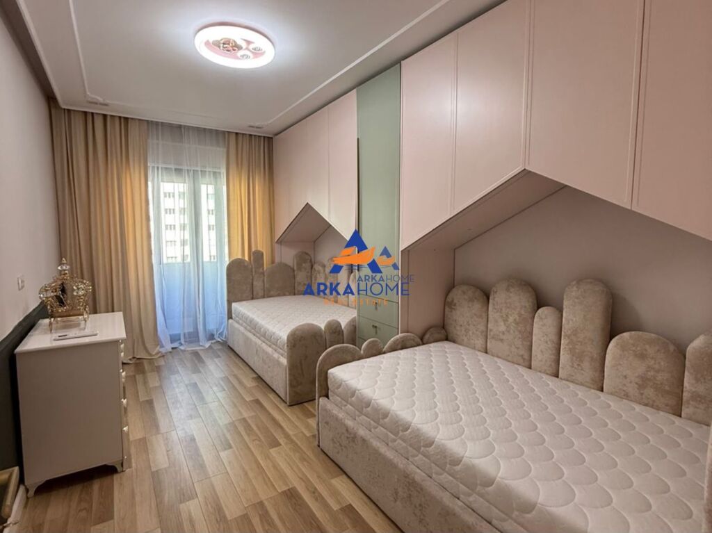 JEPET APARTAMENT ME QERA 2+1+BALLKON+POST PARKIMI "OASIS RESIDENCE, UNAZA E RE" 100000 LEKE