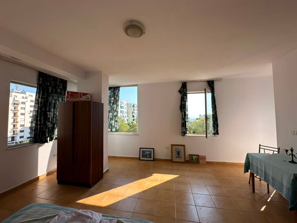 🏖️ Shitet Garsoniere me Potencial për 1+1 – Plazh, Iliria, Durrës 🏖️