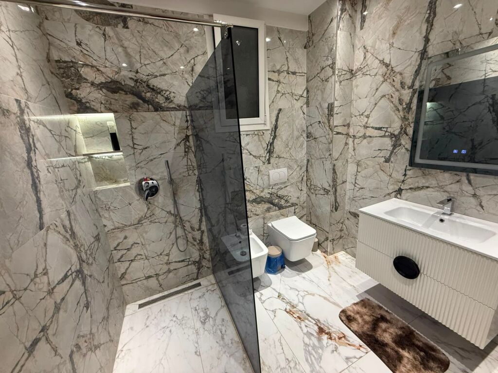 Super apartament 1+1 per qira tek Kopshti Botanik!