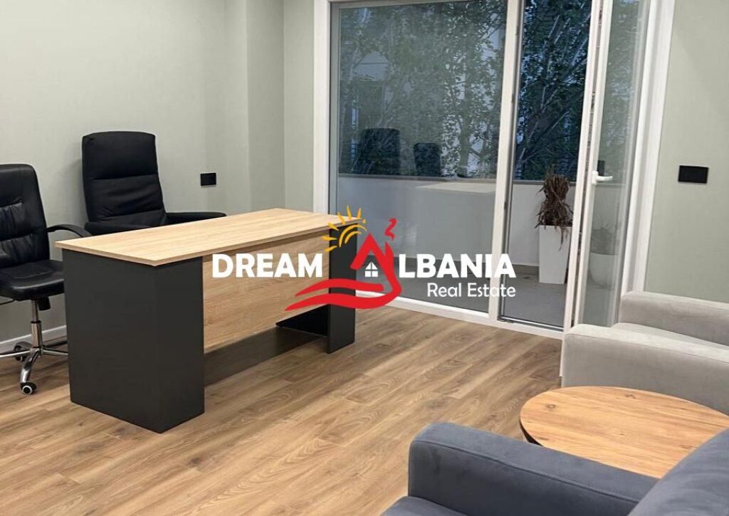 Ufficio Arredato in Affitto vicino all'Hotel Radisson ( 42611572 )
