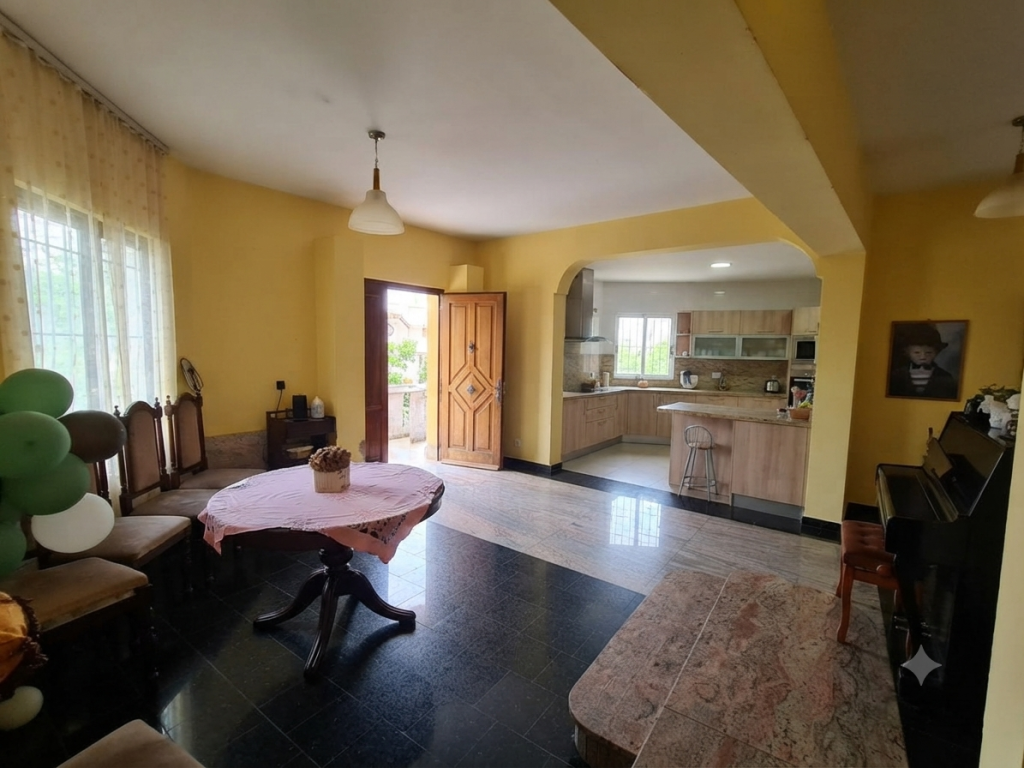 Affitto, Villa su 3 piani, Complesso Grand, Ex Mercato Elettrico