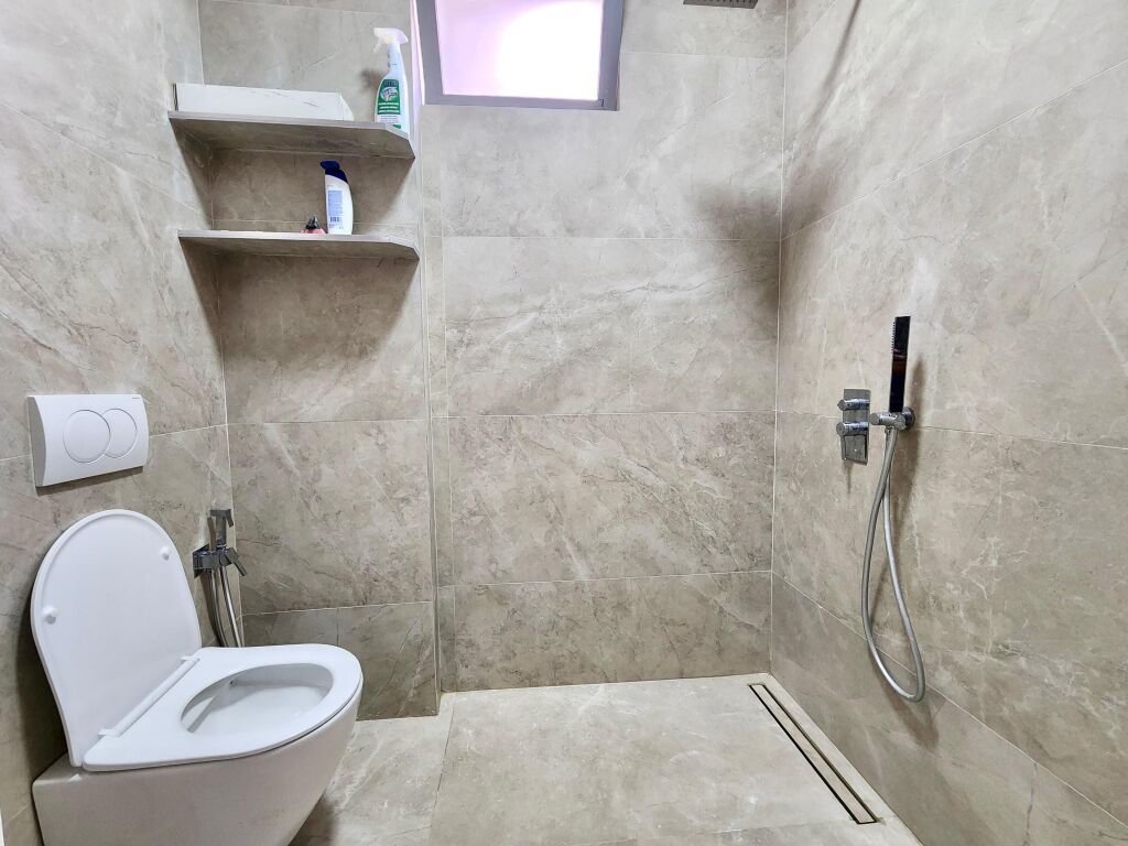 🏡 **FOR RENT: Panoramic 2+1 Apartment Overlooking Dry Lake 📍 Hamdi Garunja Street – Sauk | 105 m² | 70,000 ALL/Month**