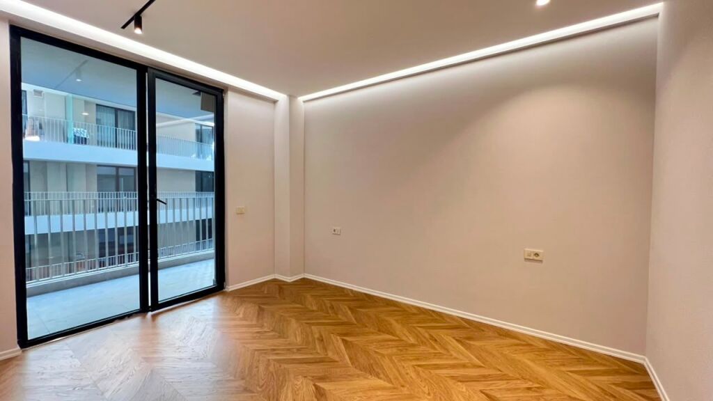 🏢 **OFFICE FOR RENT: 3 Workspaces 📍Golden Tower (Mine Peza – Main Road Frontage) – Building 2026 – 3rd Floor – 116 m² || €1,000/Month**
