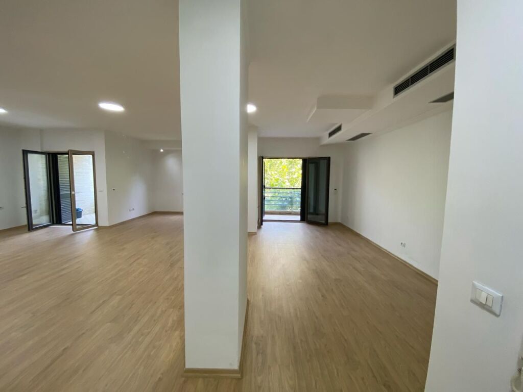 Office space for rent at 9-Kateshet.