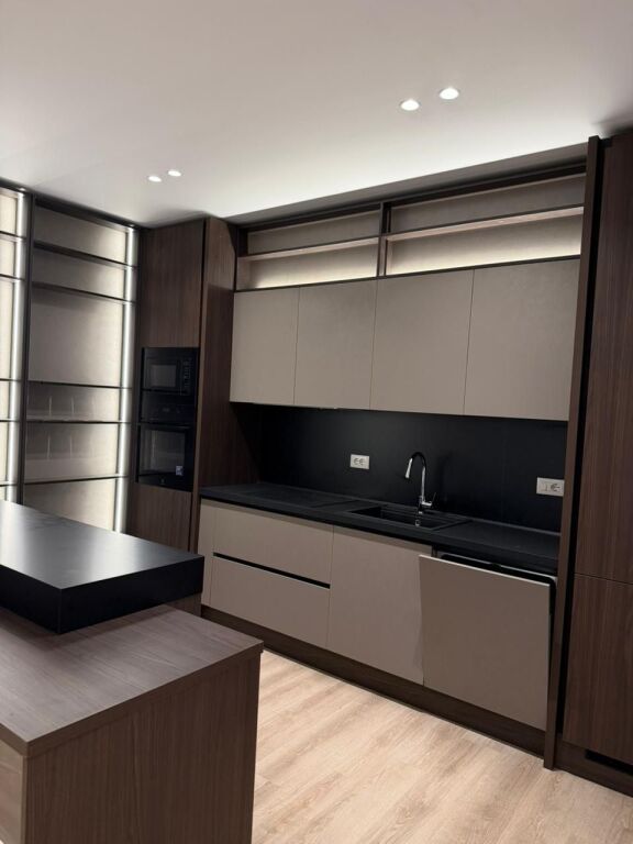 LUXURY APARTMENT FOR RENT AT LION PARK 1