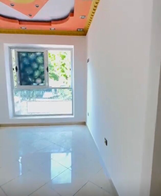 Shitet apartament 2+1 tek Rruga e Durresit!