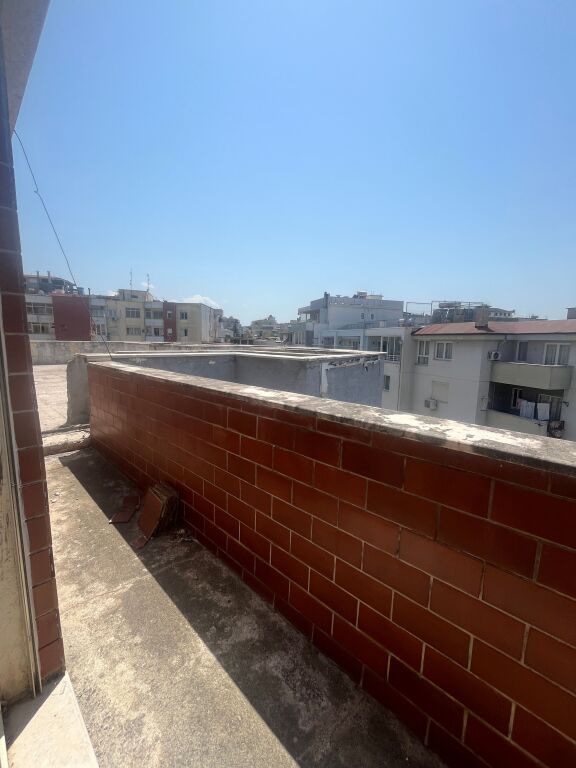 Appartamento Duplex in Vendita – Vicino al Ristorante Fresku, Tirana